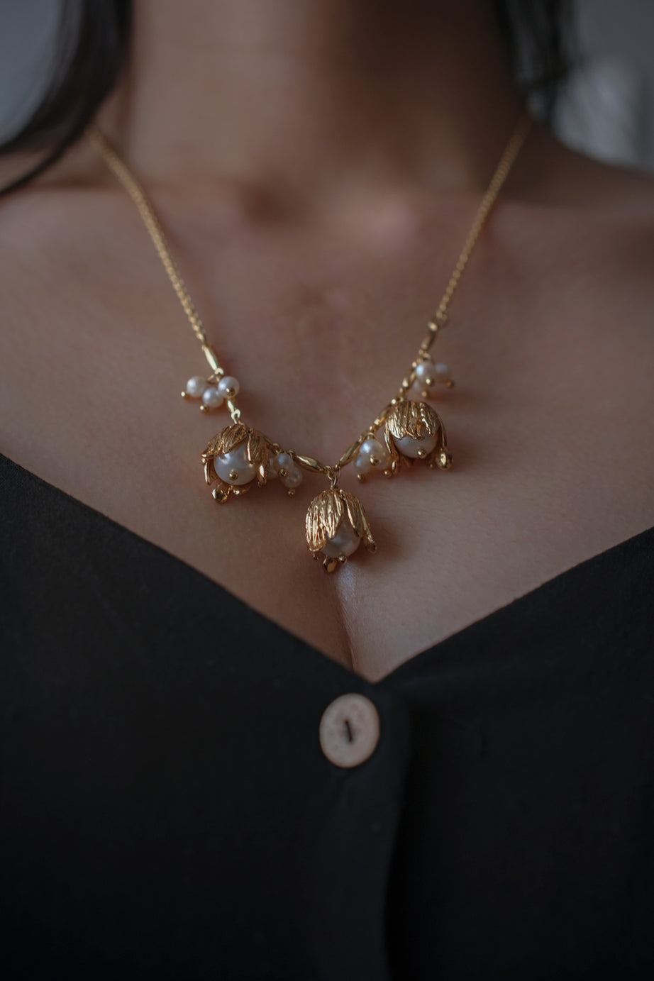 "GOLDEN LILY VALLEY" Pearl Necklace