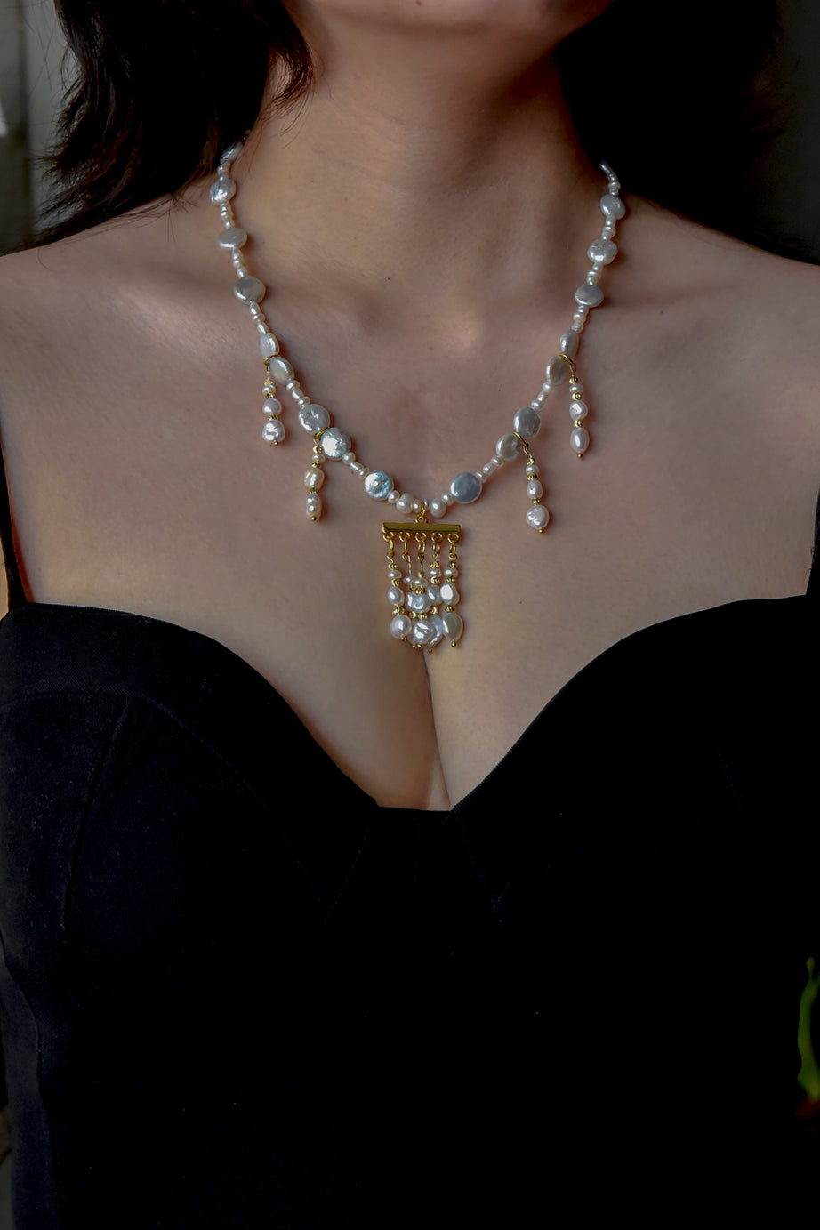 "MUSE GODDESS" Pearl Necklace